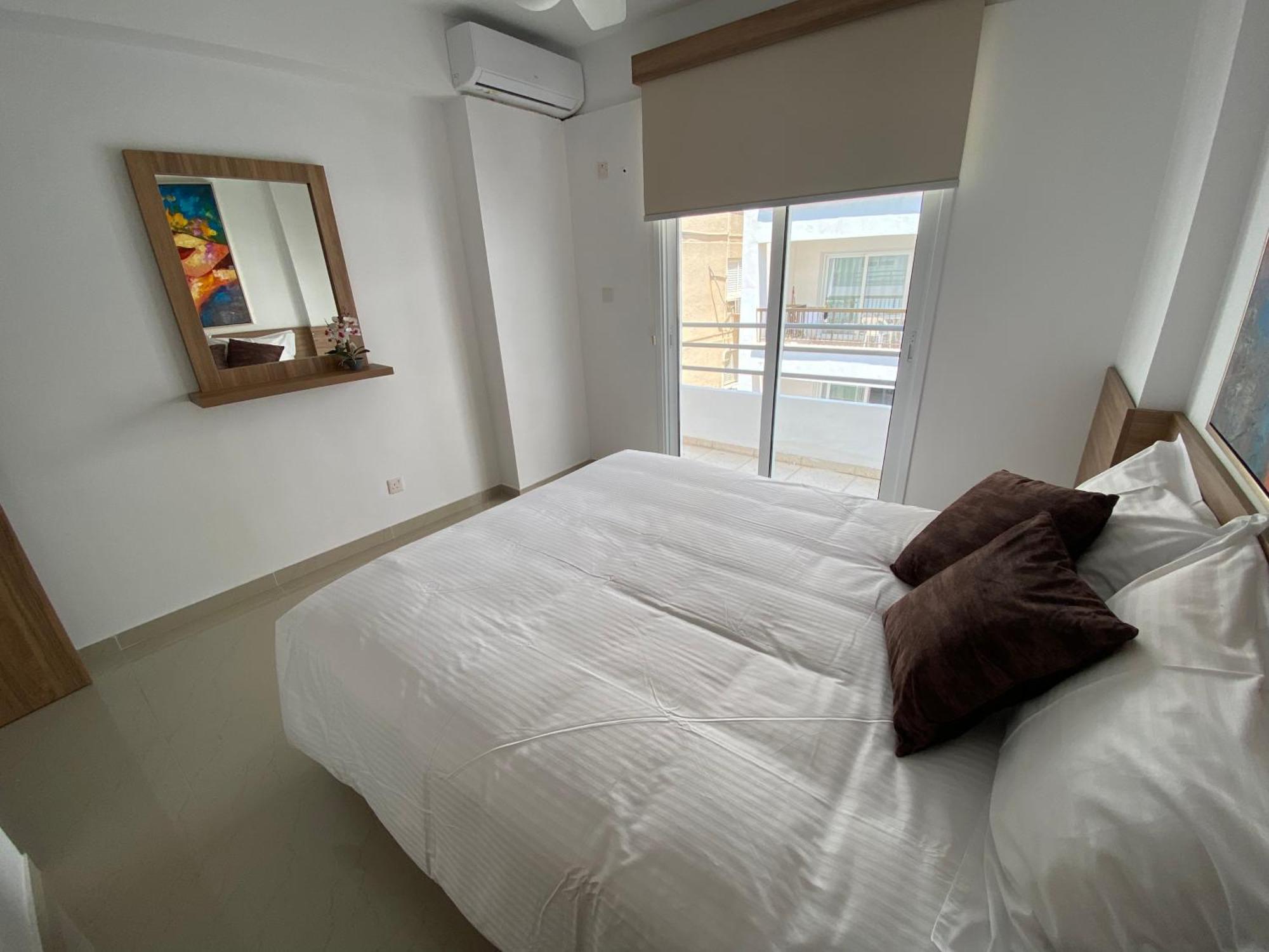 Larnaca Bay Suites Exterior photo